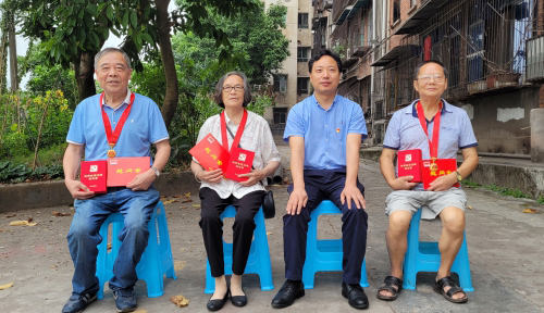Jiang Guangkui, deputy secretary and director of the Party Working Committee of Fenghuang Lake Indus